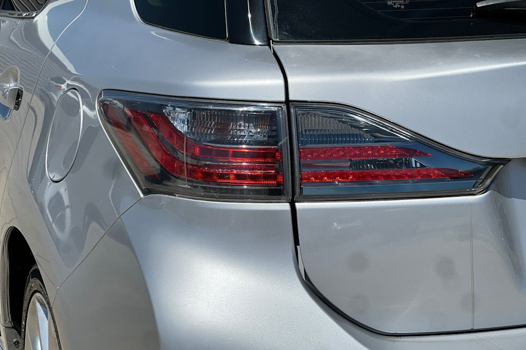 Thumbnail: 2012 Lexus CT - 36