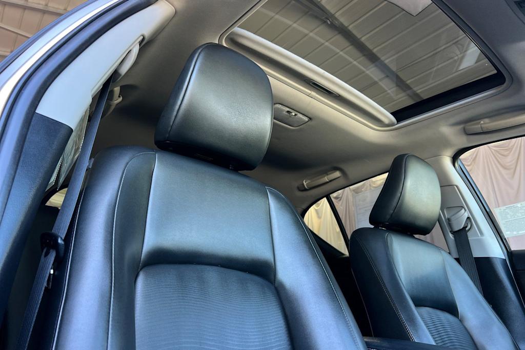 Thumbnail: 2012 Lexus CT - 24