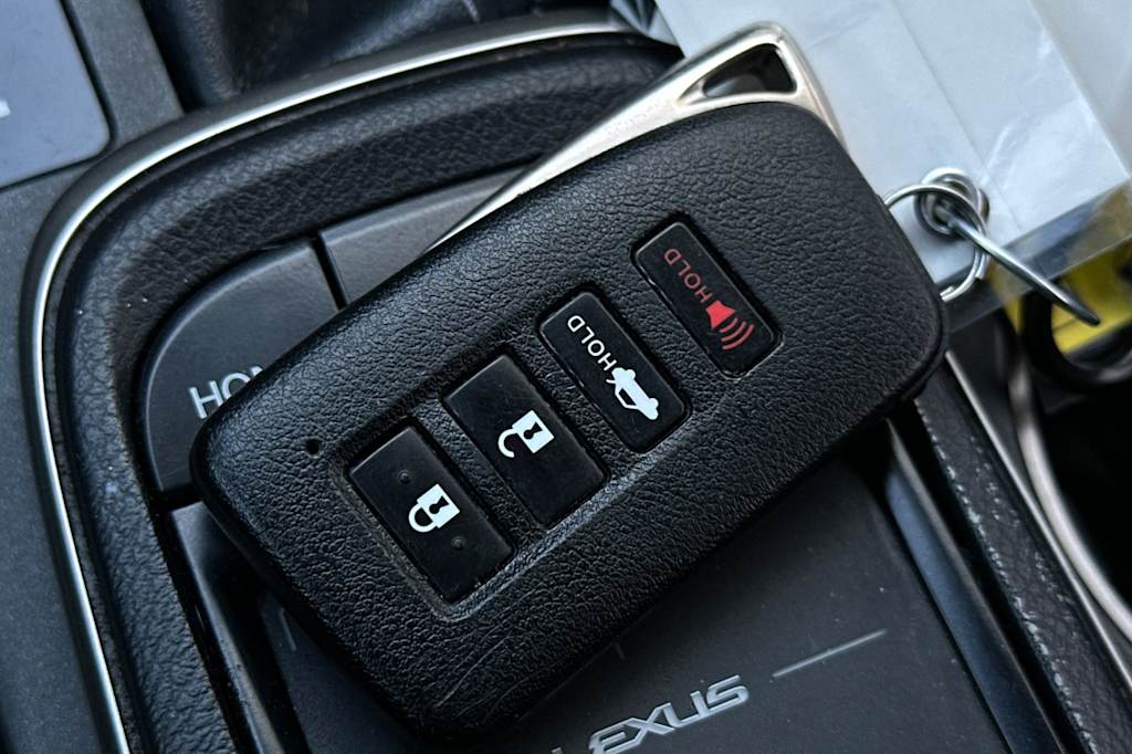 Thumbnail: 2015 Lexus RC - 28