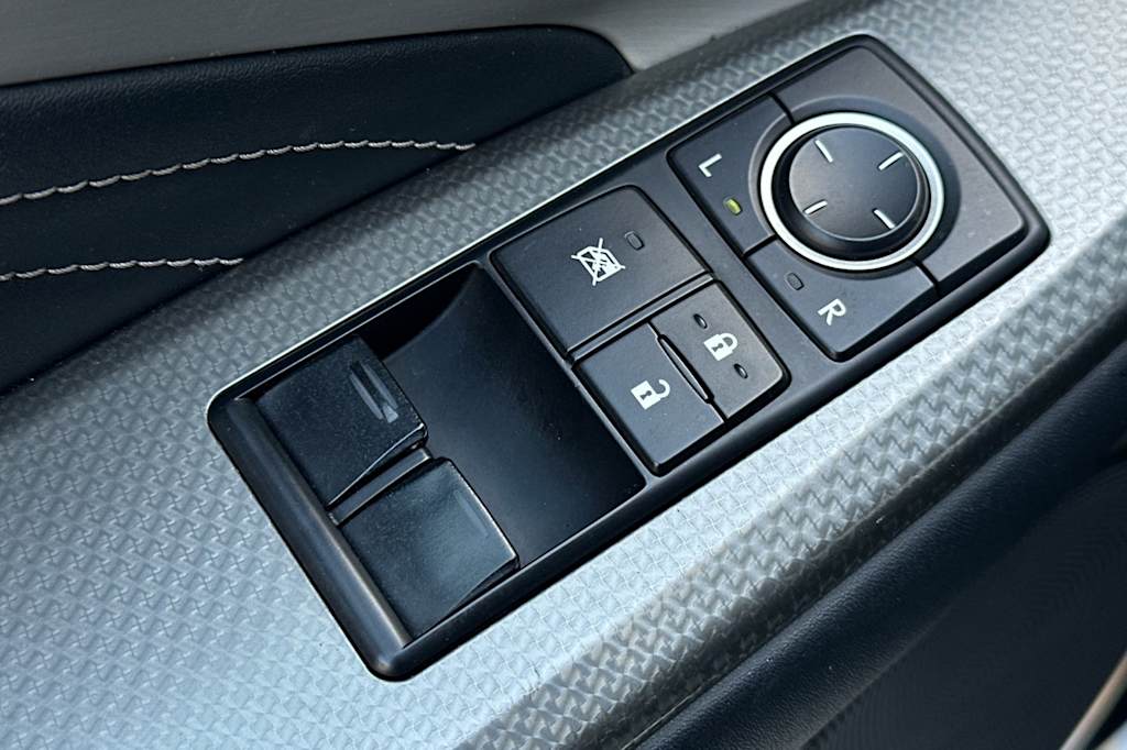 Thumbnail: 2015 Lexus RC - 21