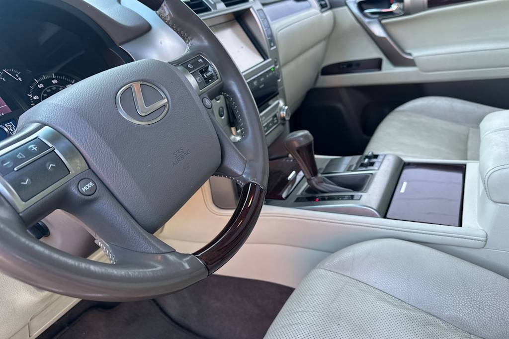 2019 Lexus GX 460 9