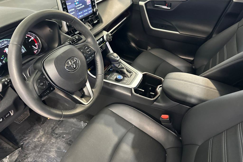 Thumbnail: 2022 Toyota RAV4 - 8
