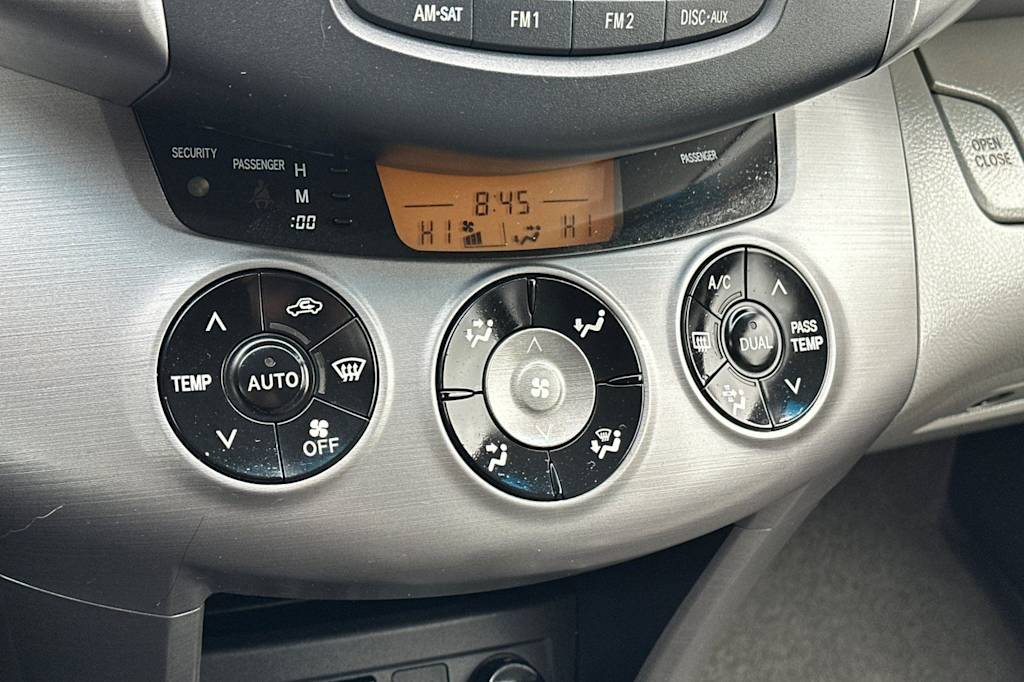 Thumbnail: 2008 Toyota RAV4 - 26