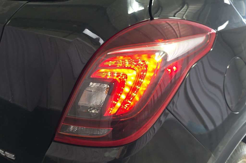 Thumbnail: 2019 Buick Encore - 22