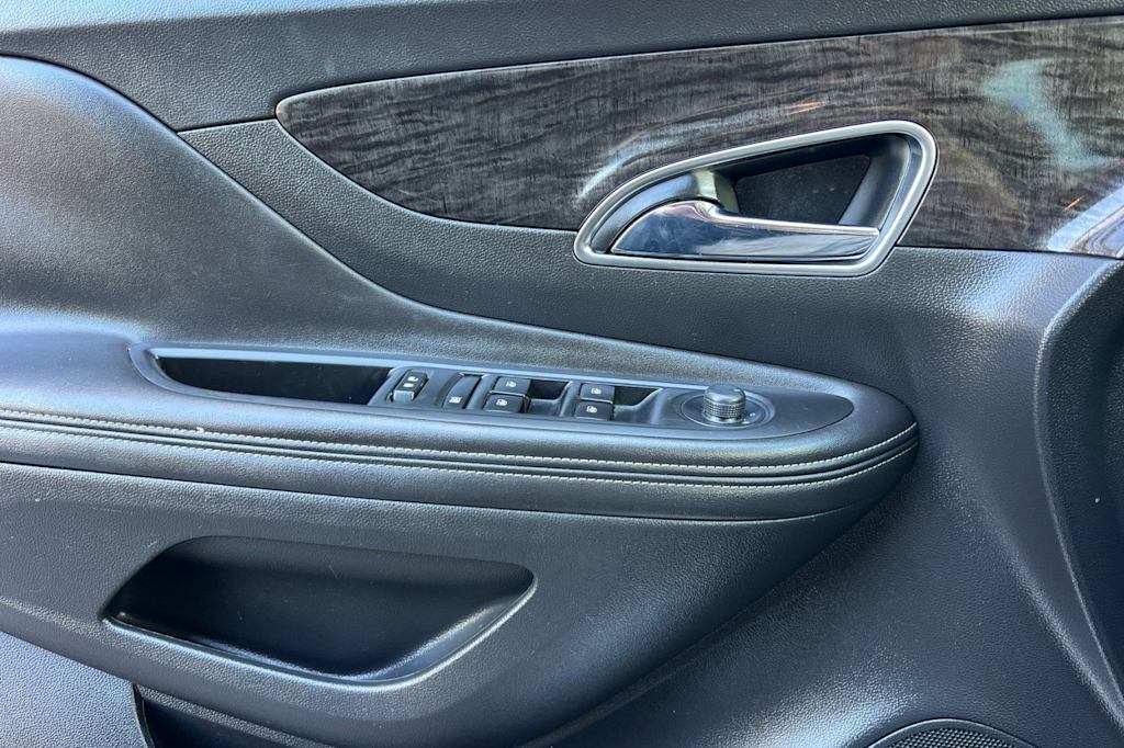Thumbnail: 2015 Buick Encore - 23