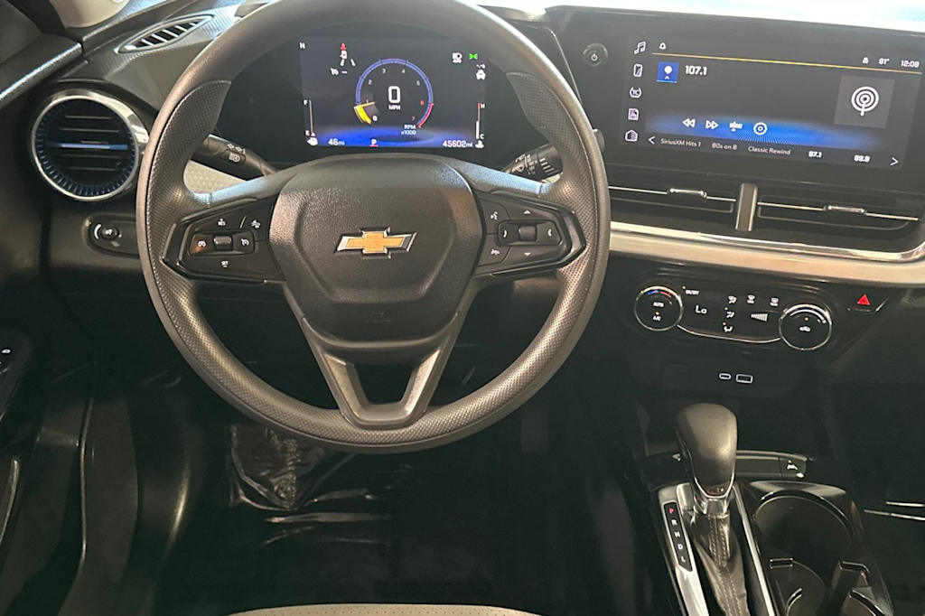 Thumbnail: 2025 Chevrolet Trax - 12