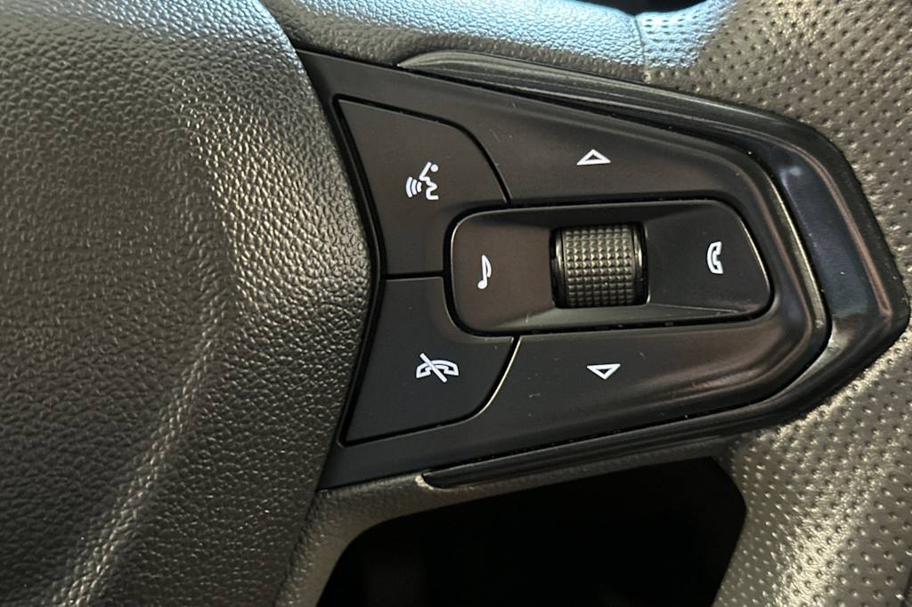 Thumbnail: 2025 Chevrolet Trax - 29