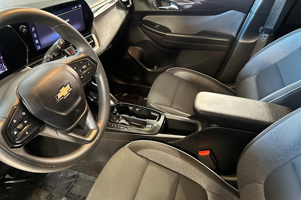 Thumbnail: 2025 Chevrolet TrailBlazer - 10