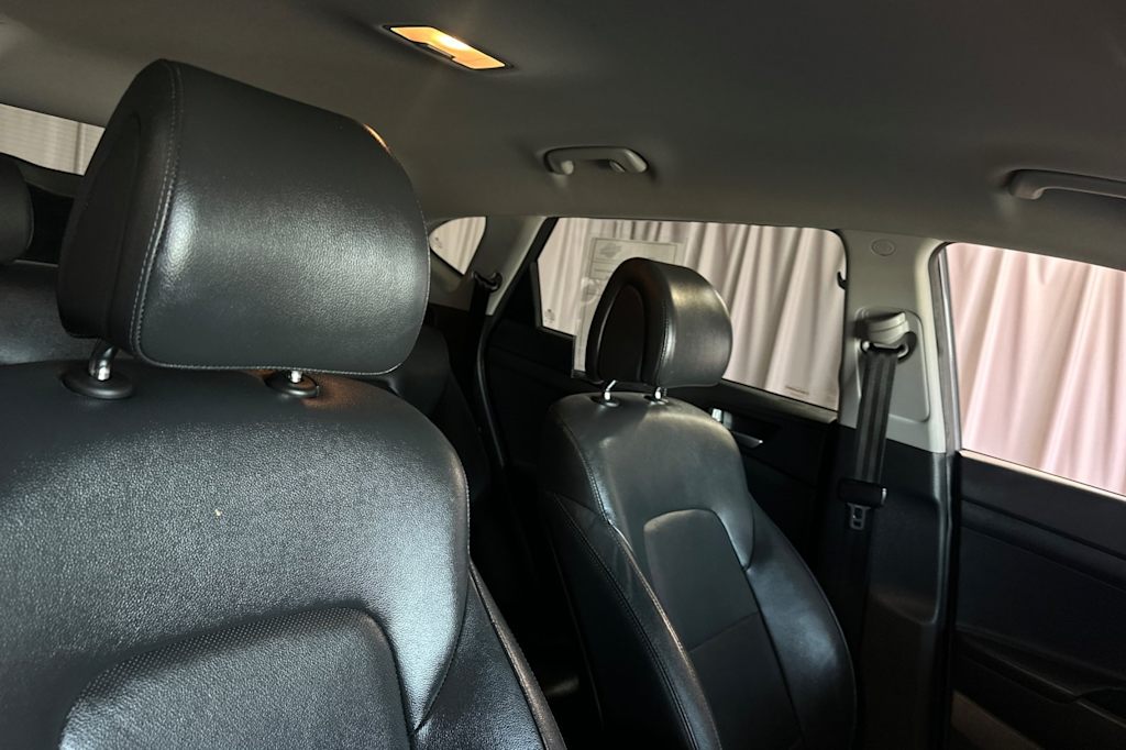 Thumbnail: 2018 Hyundai Tucson - 10