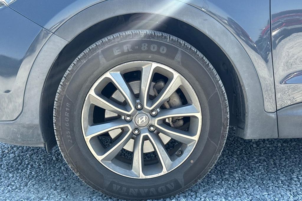 Thumbnail: 2017 Hyundai Santa Fe - 8
