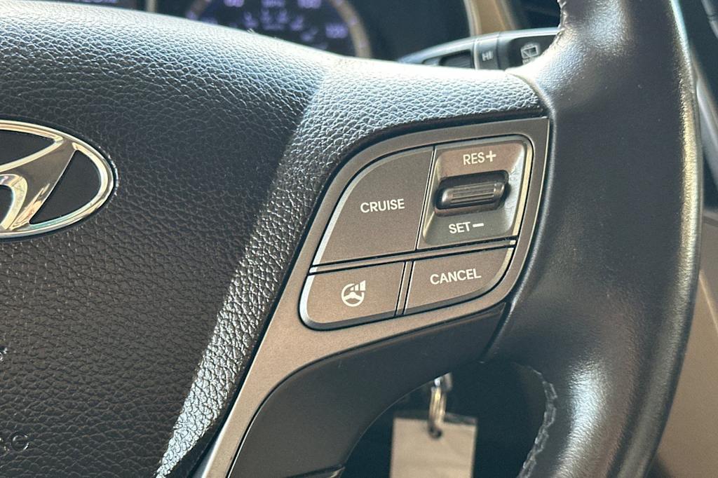 Thumbnail: 2014 Hyundai Santa Fe - 30