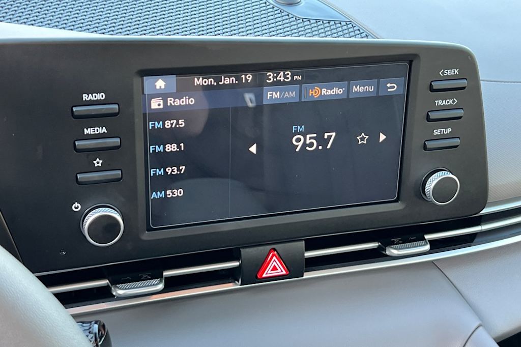 Thumbnail: 2025 Hyundai Elantra - 14