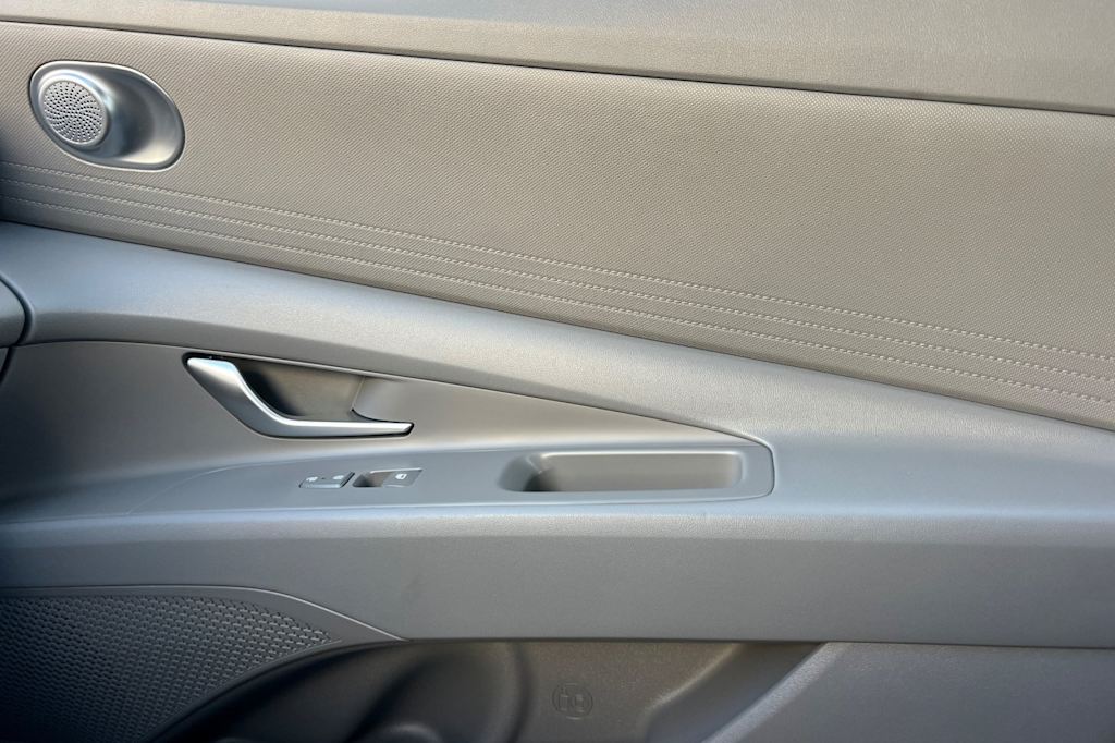 Thumbnail: 2025 Hyundai Elantra - 24