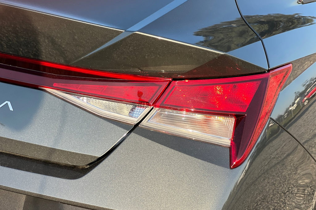 Thumbnail: 2025 Hyundai Elantra - 33