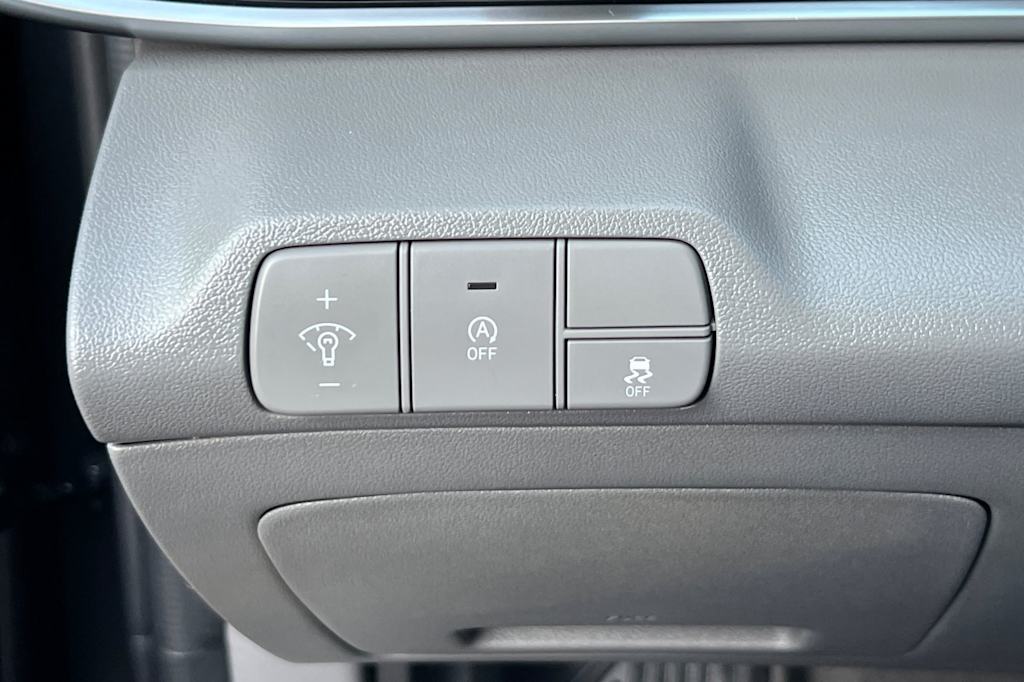 Thumbnail: 2025 Hyundai Elantra - 31