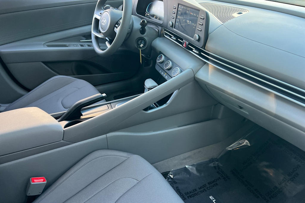 Thumbnail: 2025 Hyundai Elantra - 13