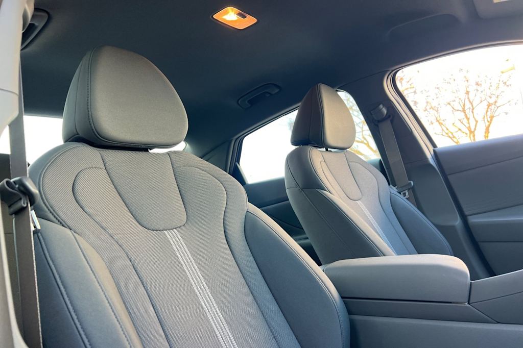 Thumbnail: 2025 Hyundai Elantra - 10