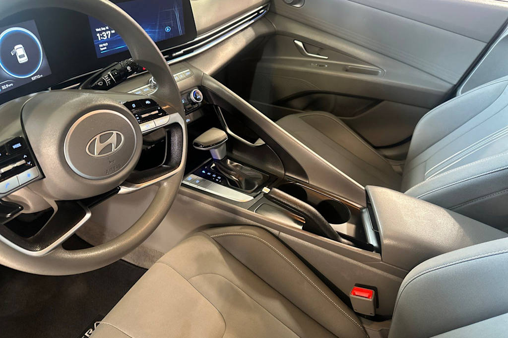 Thumbnail: 2024 Hyundai Elantra - 12