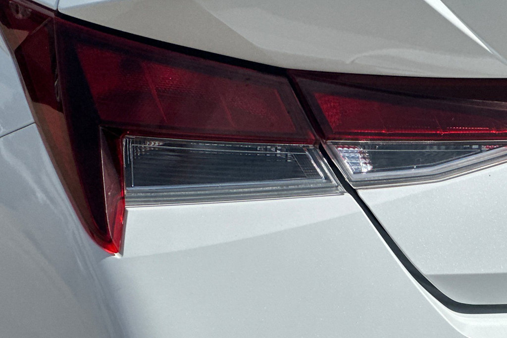 Thumbnail: 2024 Hyundai Elantra - 36