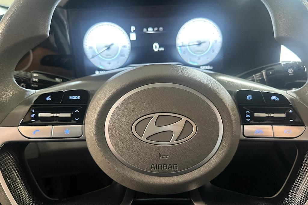 Thumbnail: 2024 Hyundai Elantra - 31