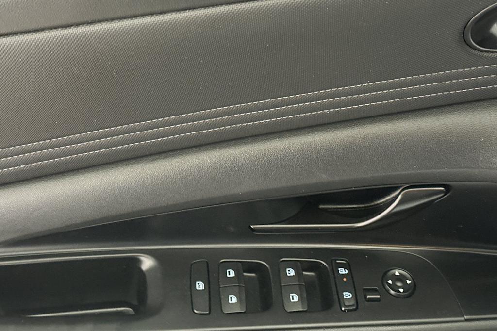 Thumbnail: 2026 Hyundai Elantra - 21