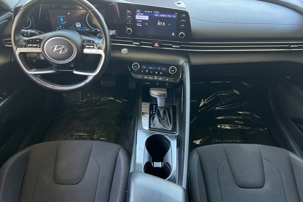 Thumbnail: 2022 Hyundai Elantra - 2