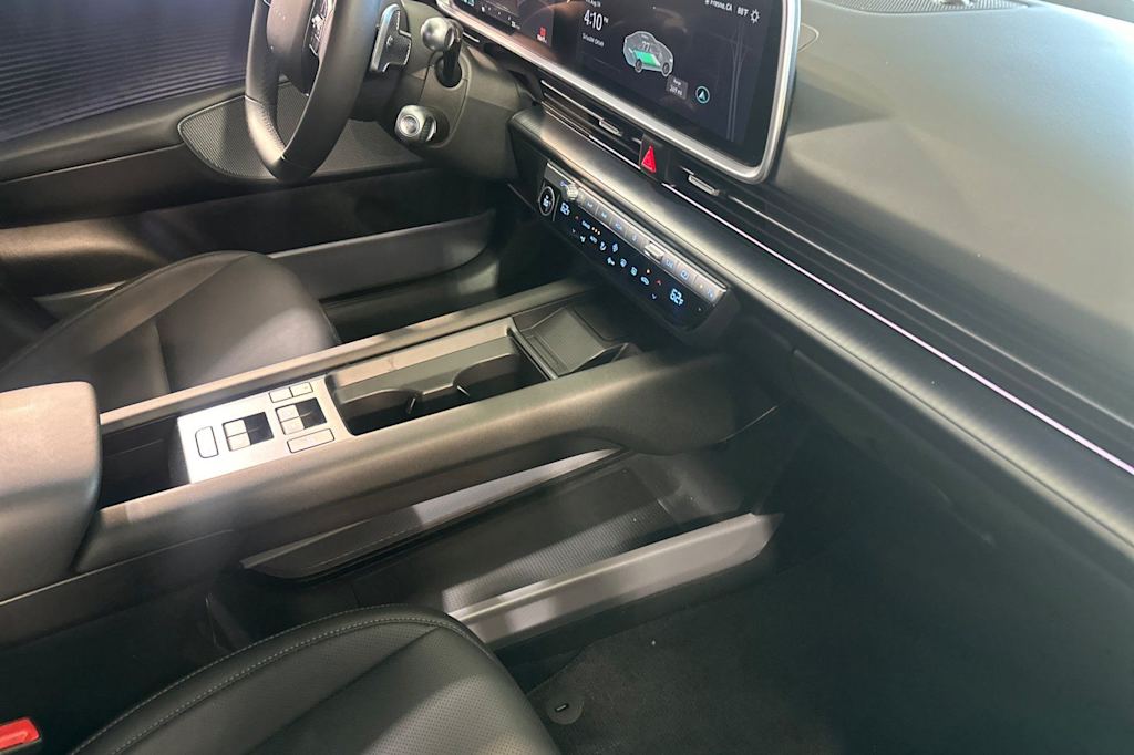 Thumbnail: 2023 Hyundai Ioniq 6 - 12