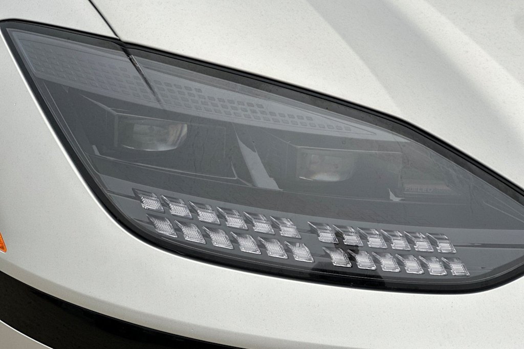 Thumbnail: 2023 Hyundai Ioniq 6 - 35