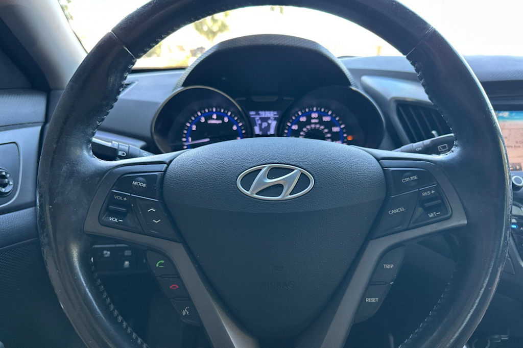 Thumbnail: 2015 Hyundai Veloster - 28