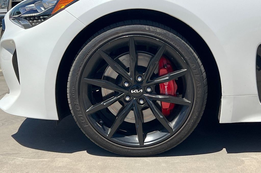 Thumbnail: 2022 Kia Stinger - 8
