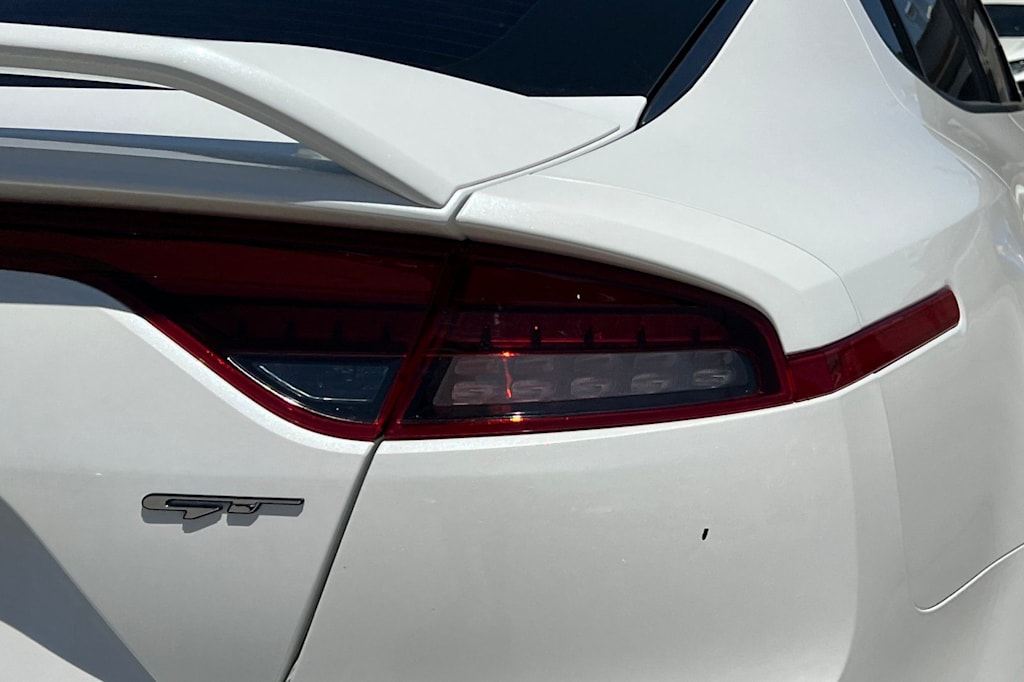 Thumbnail: 2022 Kia Stinger - 22
