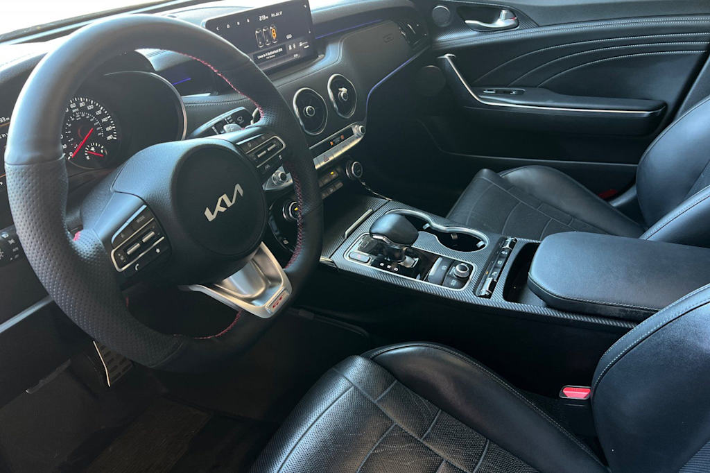 Thumbnail: 2022 Kia Stinger - 9