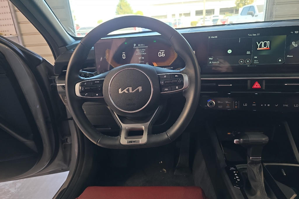 Thumbnail: 2025 Kia K5 - 9