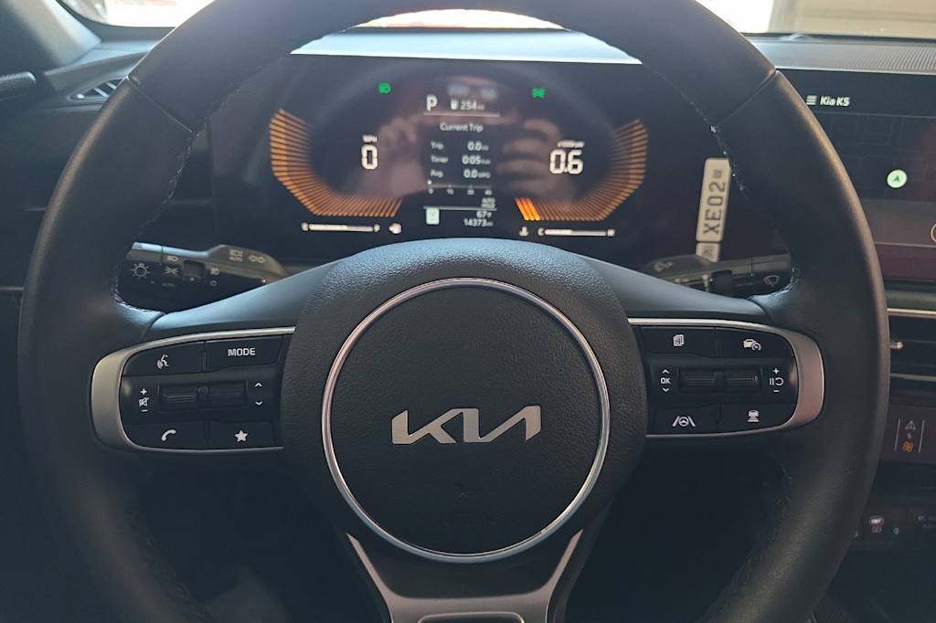 Thumbnail: 2025 Kia K5 - 25