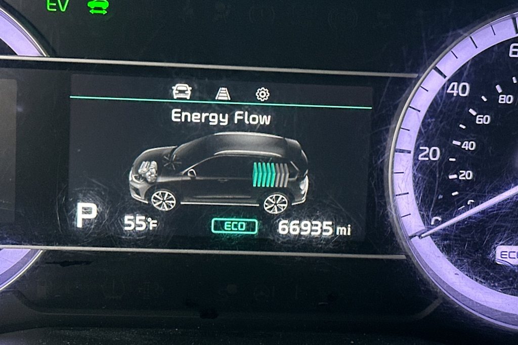 Thumbnail: 2022 Kia Niro - 15