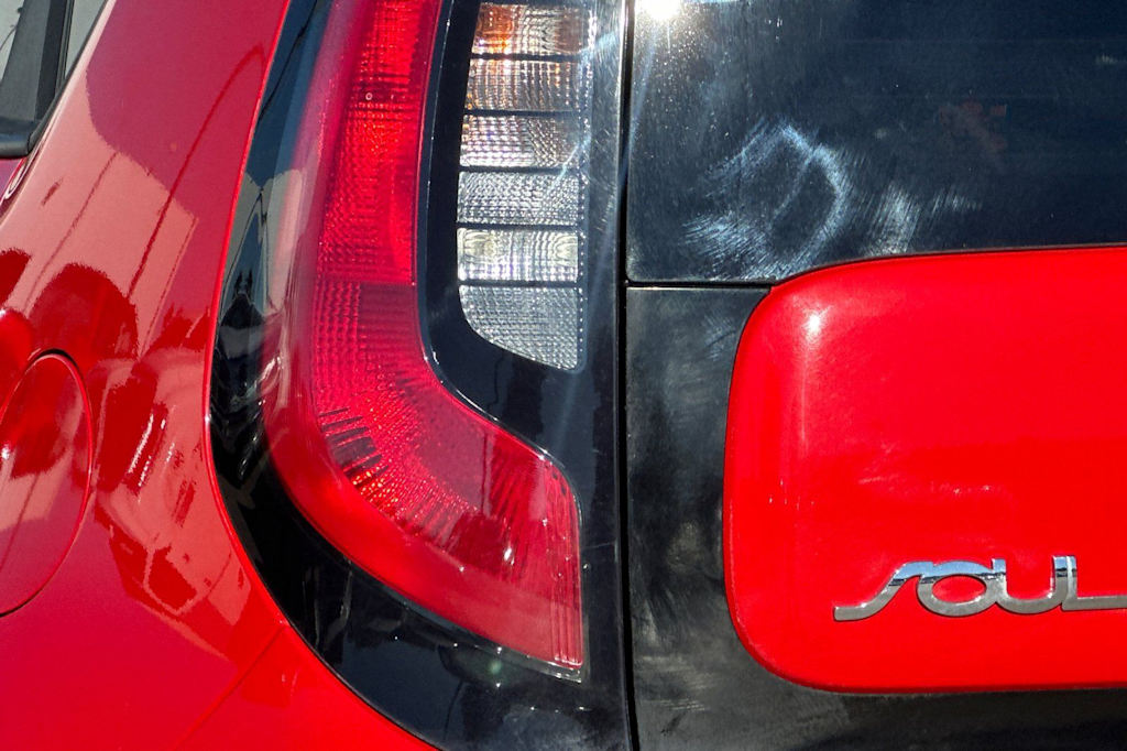 Thumbnail: 2019 Kia Soul - 18