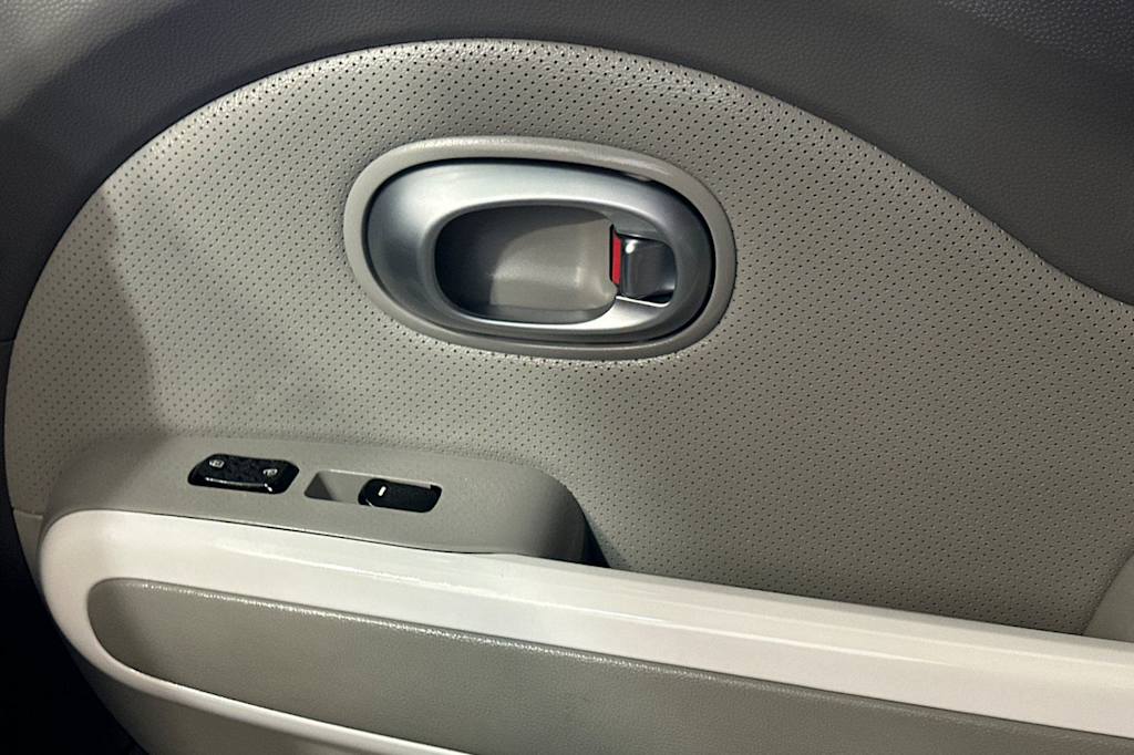 Thumbnail: 2019 Kia Soul - 25