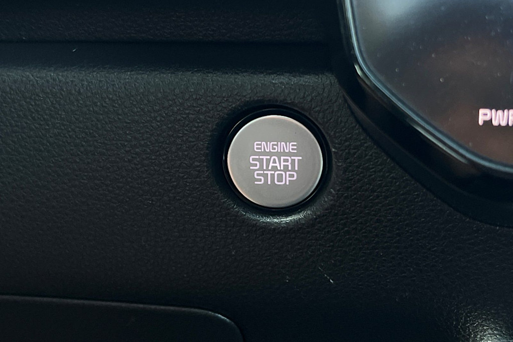 Thumbnail: 2025 Kia Carnival - 32