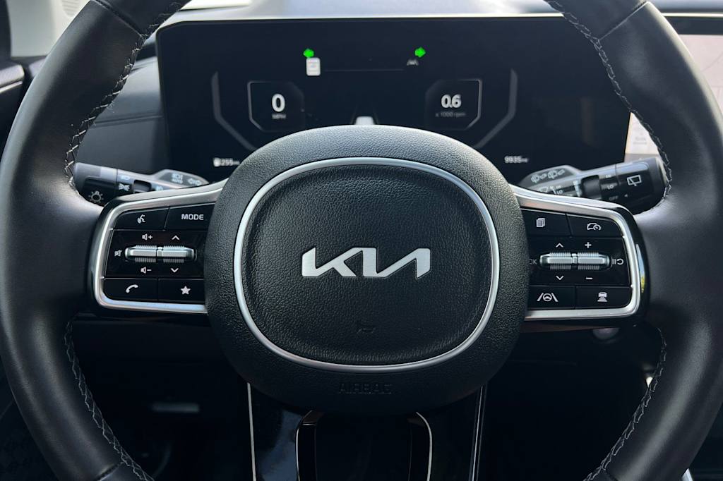 Thumbnail: 2025 Kia Carnival - 33