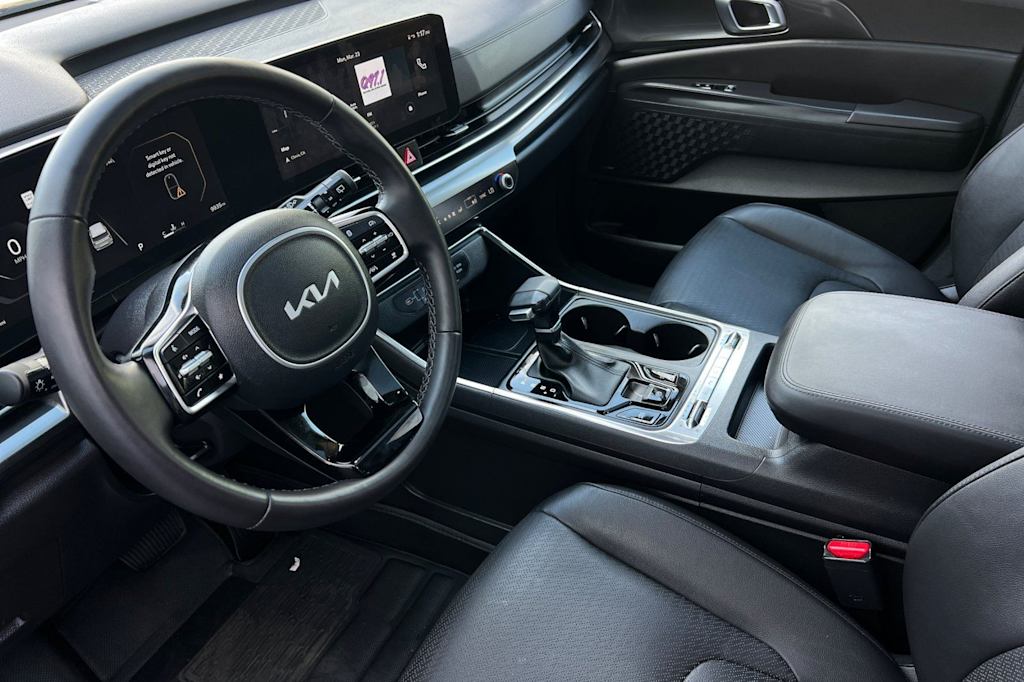 Thumbnail: 2025 Kia Carnival - 9