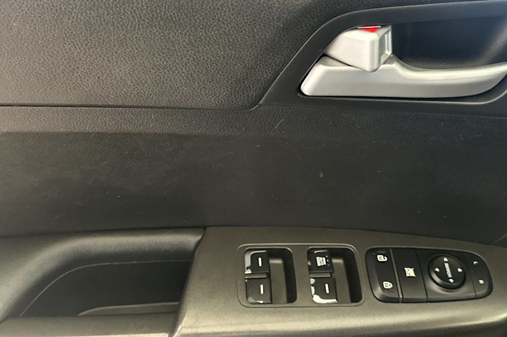 Thumbnail: 2019 Kia Sportage - 22