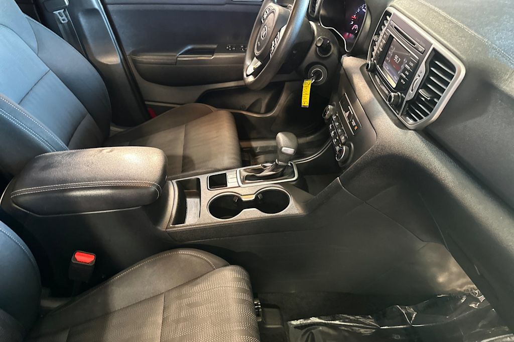 Thumbnail: 2019 Kia Sportage - 12