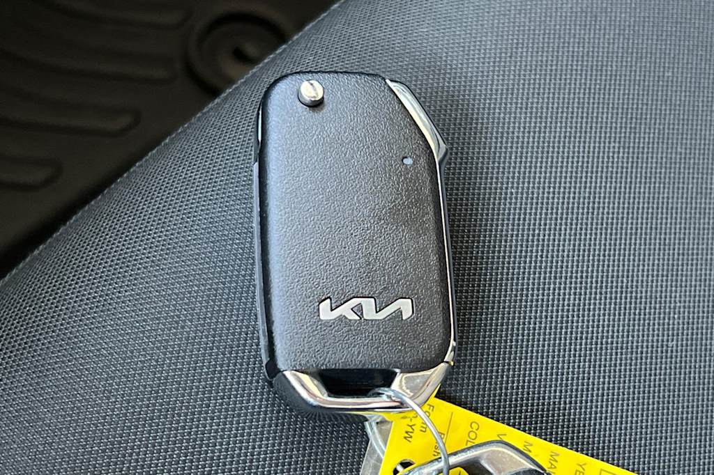 Thumbnail: 2023 Kia Sportage - 16
