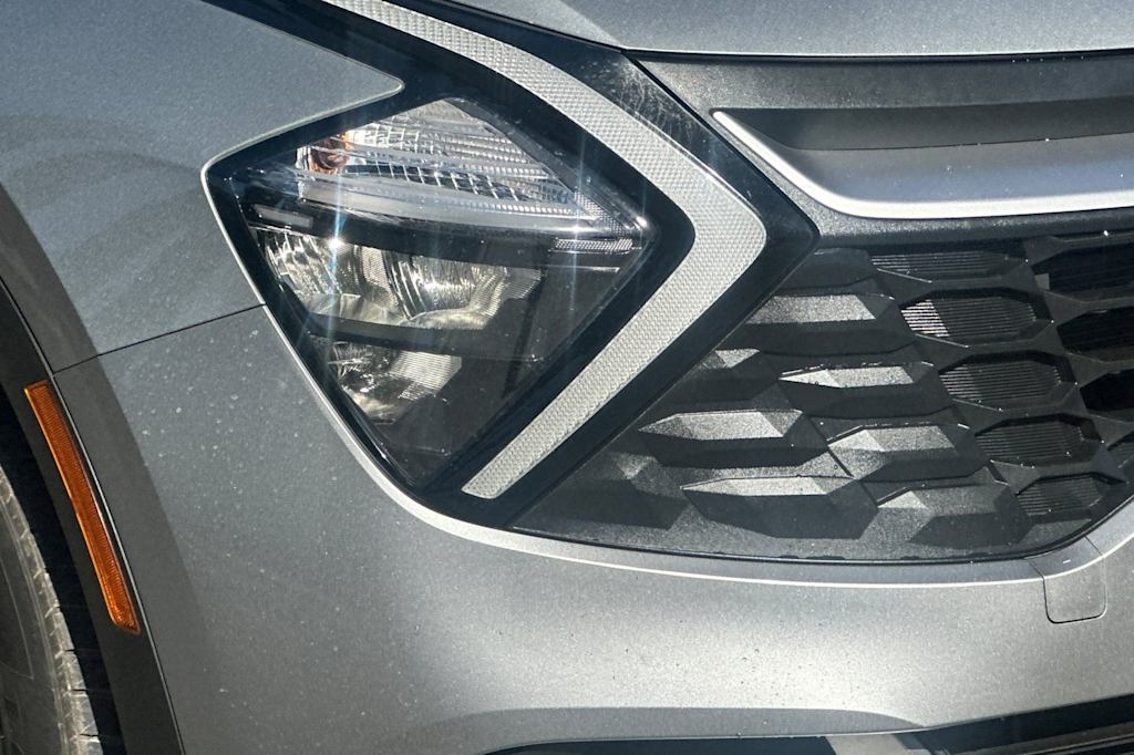 Thumbnail: 2023 Kia Sportage - 34