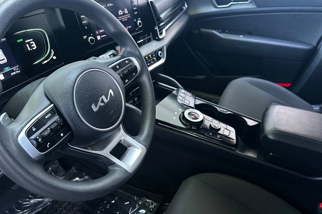 Thumbnail: 2023 Kia Sportage - 9