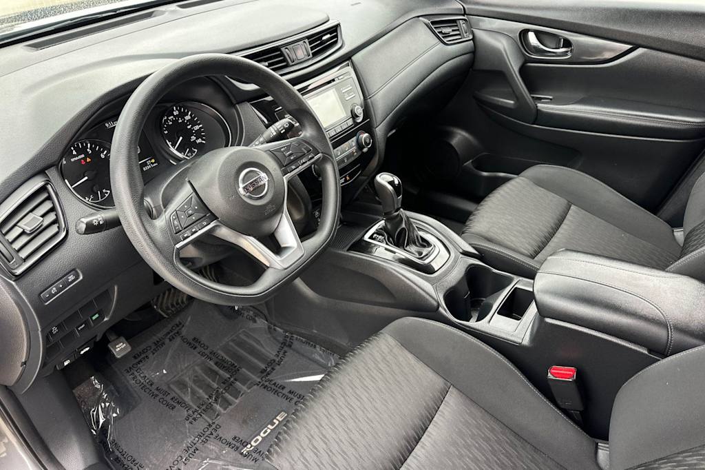 Thumbnail: 2017 Nissan Rogue - 9