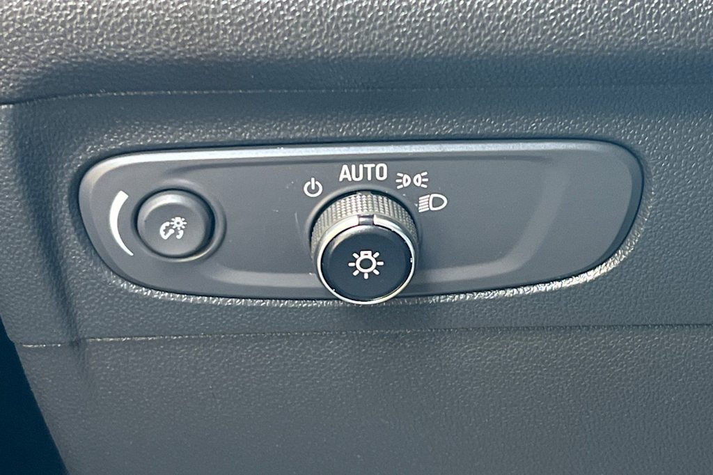 Thumbnail: 2023 Buick Envision - 35