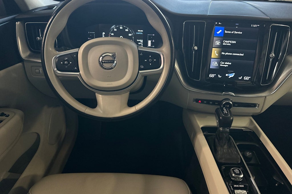 Thumbnail: 2019 Volvo XC60 - 12