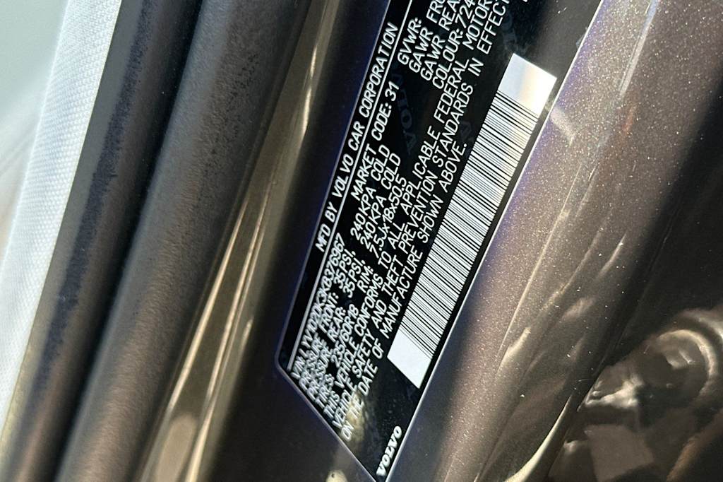 Thumbnail: 2019 Volvo XC60 - 17