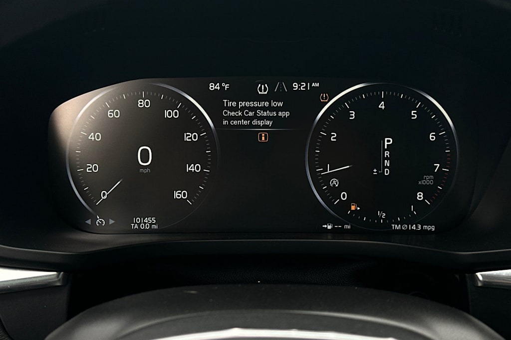 Thumbnail: 2019 Volvo XC60 - 16